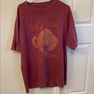 Urban outfitters def leppard shirt